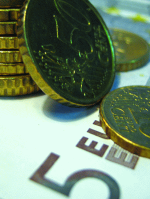 Sprijinul pentru Irlanda nu redresează cursul euro
