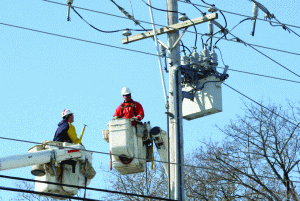 Noi disponibilizări, de 1.300 de salariaţi, la "Electrica Serv"