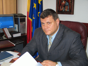 Primarul Sectorului 6, Cristian Poteraş