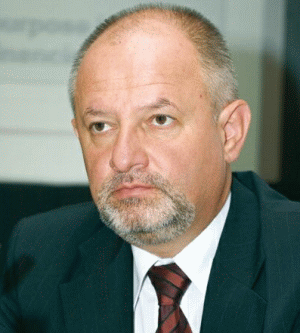 Crinu Andănuţ, preşedinte APAPR: "Practic, salariaţii contribuie tot mai mulţi bani şi tot mai multă vreme pentru a primi o pensie tot mai mică pentru o perioadă tot mai redusă, ceea ce încalcă nu doar principiul contributivităţii, ci şi logica elementară".