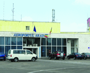 Conducerea aeroportului vrea să extindă platforma de îmbarcare.