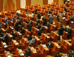 Opoziţia bate în retragere: amână suspendarea lui Băsescu