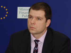 "Până în 2015, ţara noastră trebuie să absoarbă minim 90% din fondurile europene", a declarat Bogdan Drăgoi.