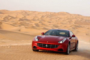 FF este primul Ferrrari de patru locuri şi cu patru roţi motrice