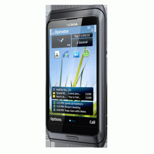 Nokia E7, disponibil la Germanos