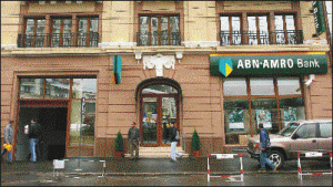 Consorţiul condus de "Royal Bank" va lansa în mod formal oferta pentru "ABN"