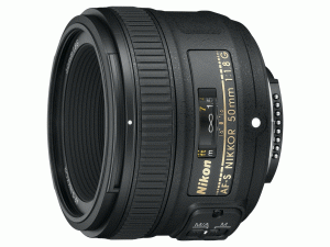 Nikon lansează primul obiectiv 50mm f/1.8 cu motor de focalizare încorporat