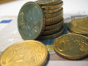 Finanţele au împrumutat aproape un miliard de euro
