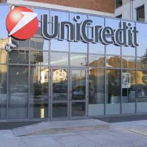 UniCredit va începe programul de extindere a reţelei atunci când revenirea economiei va fi sigură