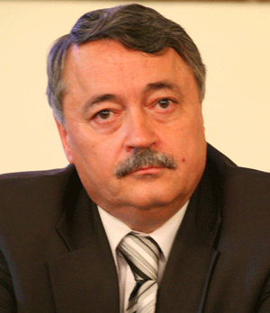 Aurel Şaramet: "Anul trecut, doar 19% din credite erau pe termen lung, pentru finanţarea investiţiilor. În acest an aceste credite reprezintă 29% din total". 
