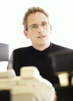 Richard Stacy, fostul director Publicis Londra, va susţine două cursuri oferite de UAPR