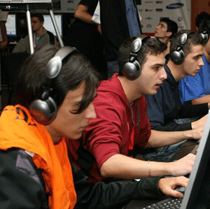 Specialiştii IT au pus gând rău bătrânului "PC".