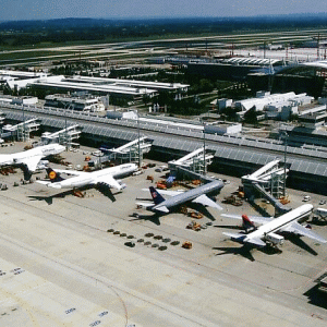 România şi Emiratele Arabe Unite vor colabora în domeniul aviaţiei