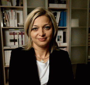 Mariana Clonţea, director general Baustoff+Metall ne-a relatat: "În comparaţie cu anul trecut, anul acesta rulajul materialelor în depozit este mult mai mare, aşa că am fost nevoiţi să ne mărim echipa".
