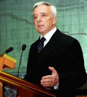 Mugur Isărescu: Importurile de capital nu trebuie folosite pentru consum
