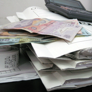 Statul reduce drastic prefinanţarea pe proiecte UE