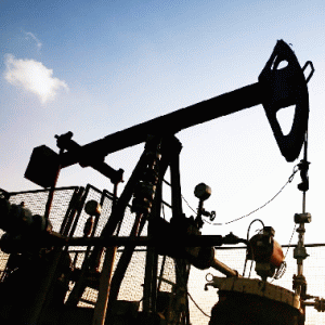 OPEC: "Norii negri de deasupra economiei au deja un impact asupra direcţiei în care se îndreaptă piaţa petrolului".