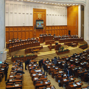 Senatul respinge urgentarea procedurilor de listare a acţiunilor din portofoliul FP