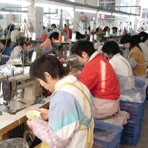 La sfârşitul lui 2010, China anunţa că datoria guvernelor locale atinge 10.700 miliarde yuani (1.194 miliarde euro). 