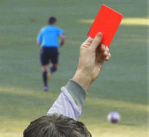  Cu toate că în ultimii 20 de ani au existat mai multe scandaluri legate de corupţie, niciodată conducerile Federaţiei Române de Fotbal sau a Ligi Profesioniste de Fotbal nu au fost atinse de anchete, de o eventuală demisie de onoare nefiind vorba. 