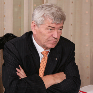 "Vrem ca anul viitor, până pe data de 15 martie, banii pentru 2011 să fie acordaţi în totalitate fermierilor", a afirmat Valeriu Tabără.