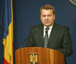 Gheorghe Ialomiţianu a declarat că autorităţile centrale nu vor pune în pericol politica de investiţii pentru a veni cu măsuri populiste, chiar dacă este an electoral. 
