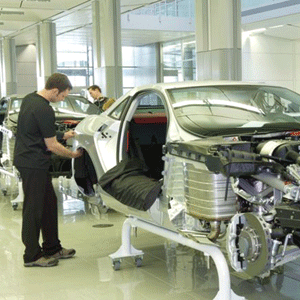 Piaţa auto vest-europeană a crescut cu numai 0,4%, în ritm anual, luna trecută, conform aşteptărilor firmei de consultanţă "JD Power".