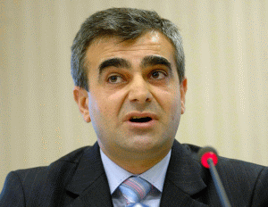 "Căderile bursiere au afectat performanţele fondurilor de pensii în perioada iulie-septembrie, când randamentul unităţilor de fond a fost negativ, situându-se între -1 şi -3%, corecţiile fiind mai pronunţate pe Pilonul III (n.r. pensii facultative)", potrivit lui Mircea Oancea, preşedintele CSSPP.