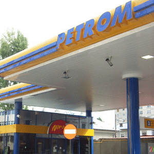 Vânzarea pachetului minoritar de acţiuni al "Petrom" - reluată la primăvară