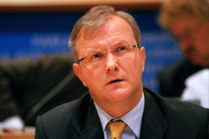 Olli Rehn: Următoarele 10 zile sunt de importanţă crucială pentru salvarea zonei euro