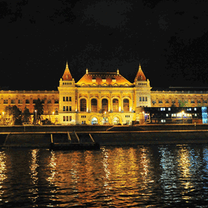 The European Commission expects Hungary's economy to grow 0.5% in 2012.