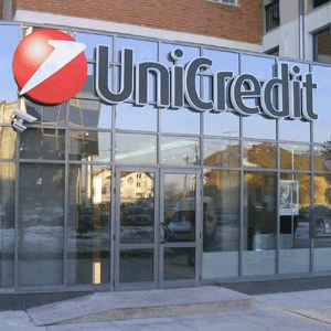 Fitch a avertizat că ar putea reduce calificativele pentru şase ţări din zona euro.