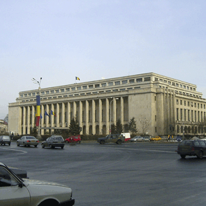 Miniştrii Dezvoltării, Economiei, Internelor şi şeful SGG ar putea deveni miniştri de stat