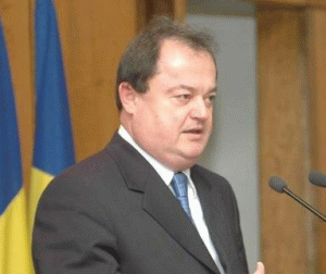 Blaga: Ne-am concentrat pe asigurarea stabilităţii economice şi am neglijat discuţiile cu oamenii