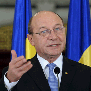 Traian Băsescu: Prima mea obligaţie - restabilirea legăturii de încredere cu cei care şi-au pierdut-o