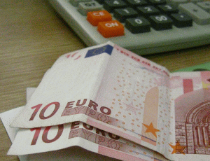 Euro scade: investitorii se tem că Grecia nu va primi un nou sprijin