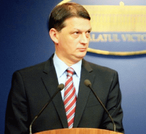 Gabriel Berca: "Am atras atenţia că nu consider că lucrurile sunt încheiate şi am anunţat că sunt necesare hotărâre şi fermitate în continuare. Am informaţii că există o anumită relaxare şi cred că relaxarea nu-şi mai are locul, având în vedere că în 2012 vrem să ne batem cu evaziunea fiscală".