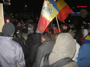 Cum e în dubă şi la secţia de poliţie