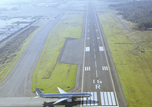Şase companii şi-au prezentat ofertele pentru construcţia pistei aeroportului de la Ghimbav 