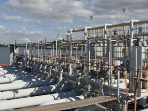 Creşteri salariale şi program normal de lucru la "Oil Terminal"