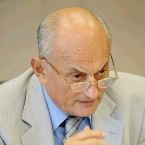 "Am văzut la magazinele din Rusia produse româneşti la preţuri exagerat de mari", ne-a declarat Mihai Ionescu.