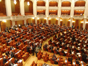Opoziţia a depus moţiunea împotriva Guvernului Ungureanu