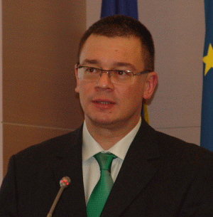 Guvernul Ungureanu a fost demis