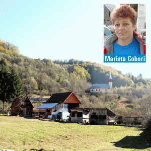 Marieta Cobori are 51 de ani şi este de fel din satul Corna (aflat în comuna Roşia Montană), locul unde Goldul vrea să amplaseze lacul cu cianuri.
