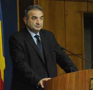 "Se va continua în mod accelerat reforma economică sectorială", a declarat ministrul Finanţelor.