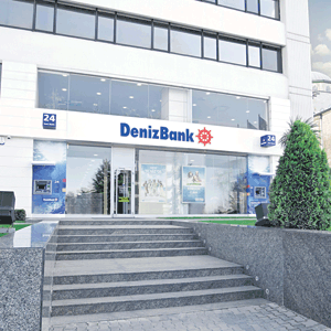La finele lui 2011, "DenizBank", a şasea mare bancă privată din Turcia, avea active de 24,2 miliarde dolari şi 588 de sucursale în Turcia. 