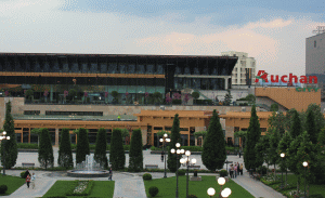 Auchan City, în Palas Iaşi