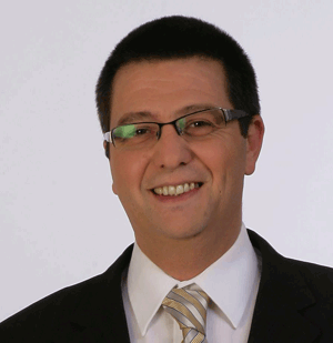 Doctor Vlad Naicu, UMF Carol Davila Bucureşti: "Un medic dentist competent nu are de ce să se teamă de ziua de mâine, cifra de afaceri a unei clinici poate depăşi 1 milion de euro pe an".