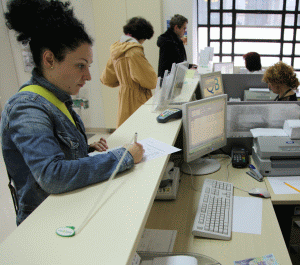 "Moody's" a retrogradat ratingul BCR şi Raiffeisen Bank