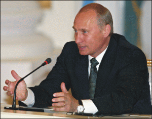 Record istoric la Bursa din Moscova după ce Putin a anunţat că ar putea deveni premier